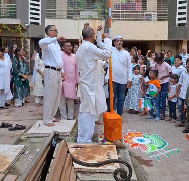 pramod-patil-flag-hosting